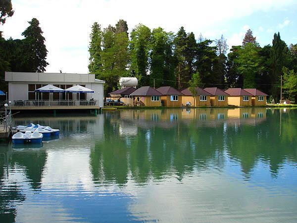 Ostrov Park-Hotel Pitsoenda Buitenkant foto