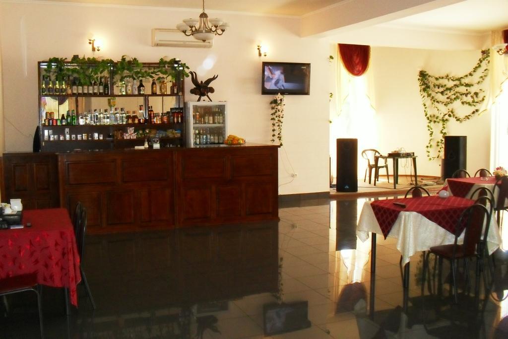 Ostrov Park-Hotel Pitsoenda Buitenkant foto